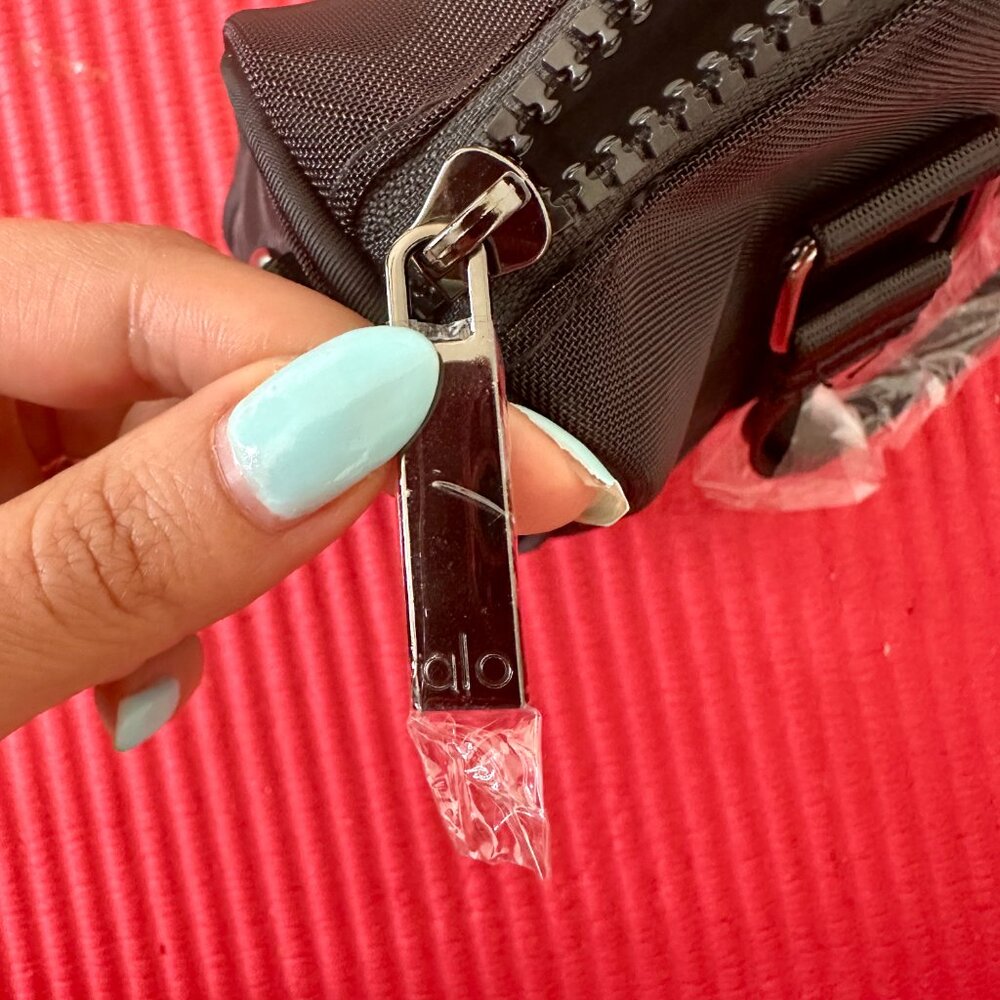 Alo Yoga Mini Sheer Duffle Bag in Black & Alo Bag - Picture 5 of 6